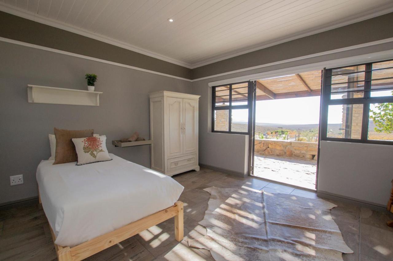 Desert Wind Private Guest And Game Farm Монтегю Экстерьер фото