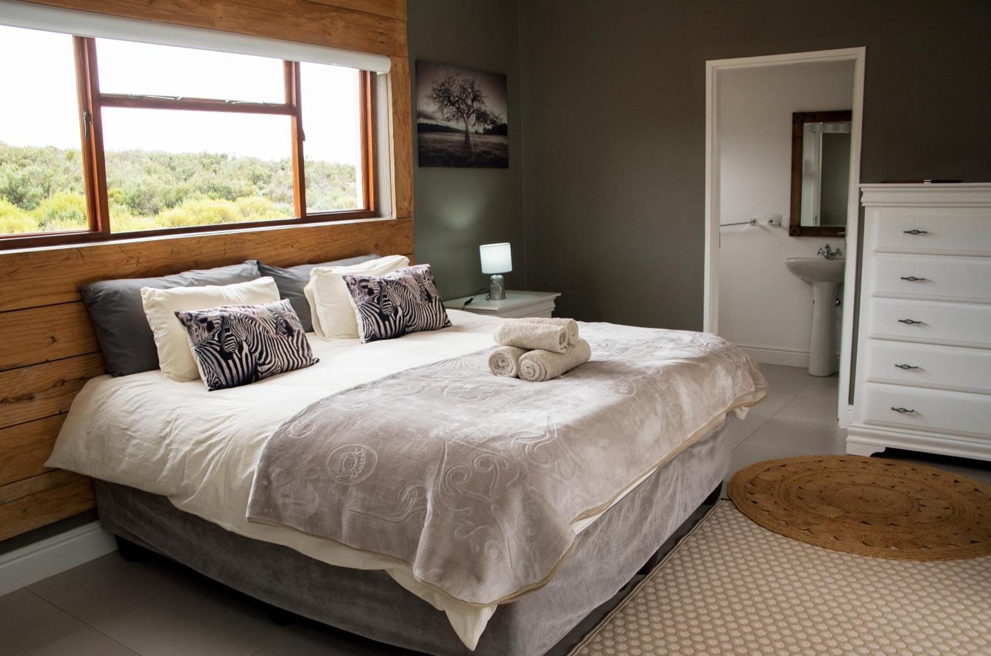 Desert Wind Private Guest And Game Farm Монтегю Экстерьер фото