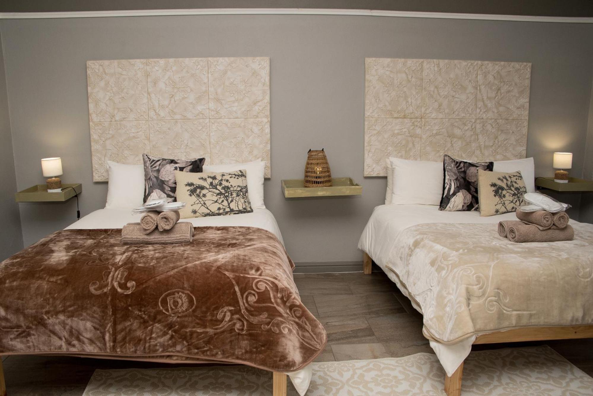 Desert Wind Private Guest And Game Farm Монтегю Экстерьер фото